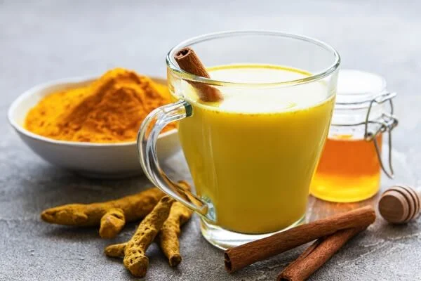 Natürliche Leberentgiftung mit Curcumin