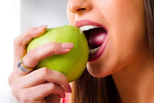 Natürliche Zahnpflege Ernährung